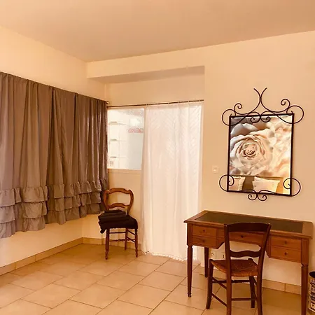 בית נופש La Bastide De Meilhouret Larroque (Tarn)